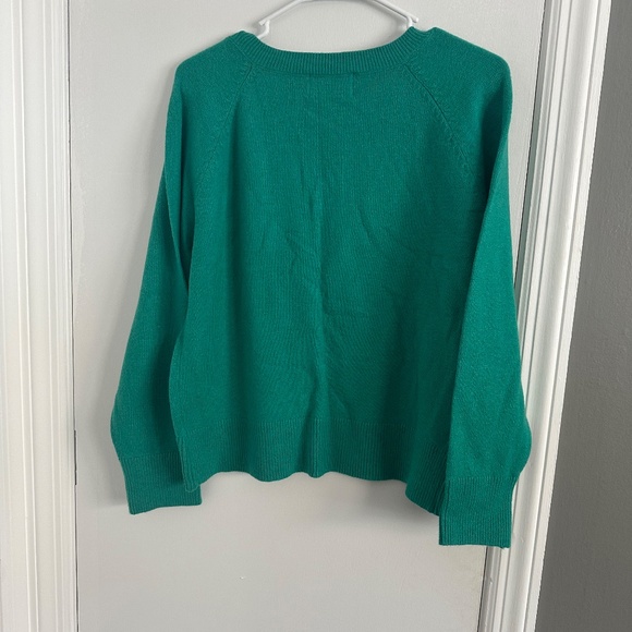 NWT OldNavy green SoSoft Loose V-neck Sweater women's small (002) - Picture 6 of 7